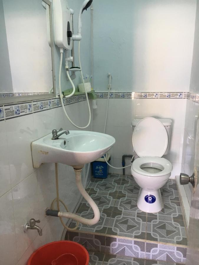 Khach San Thien Phuc Hotel Cà Mau Екстериор снимка